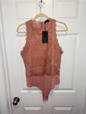 Gibson Lace High-Neck Bodysuit - Dusty Rose
